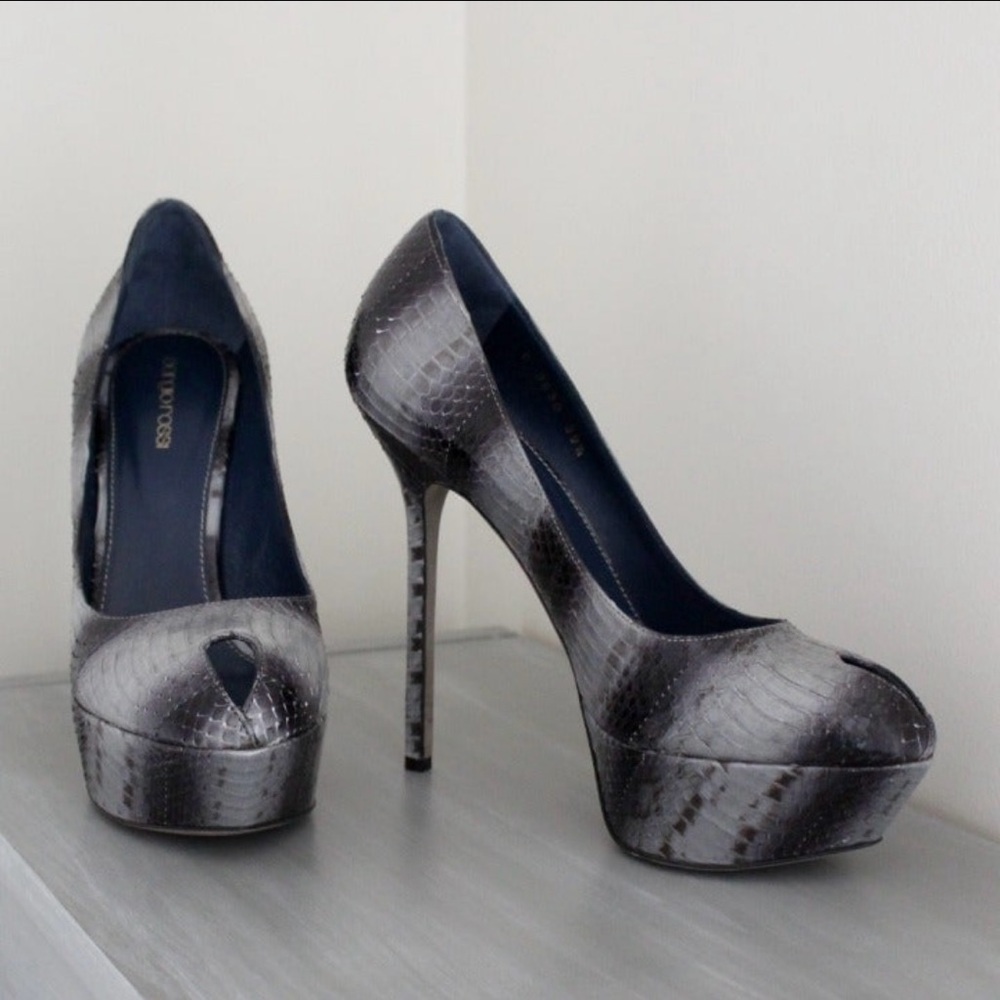 SERGIO ROSSI Snakeskin Peep-Toe Shoes Pumps Heels Size EU 39.5 , US 8.5 Party